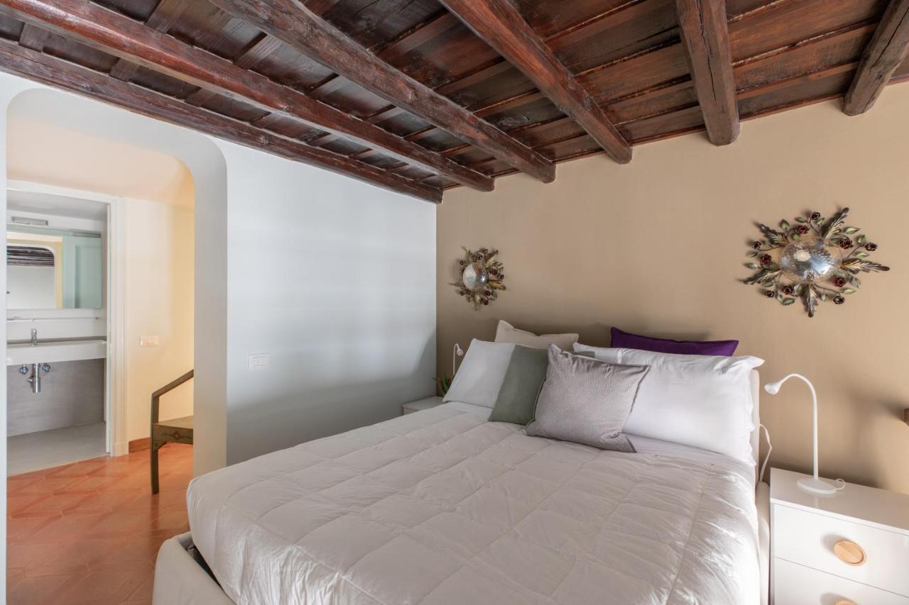 Iflat Pantheon Historic Two-Story Apartment Рим Екстериор снимка
